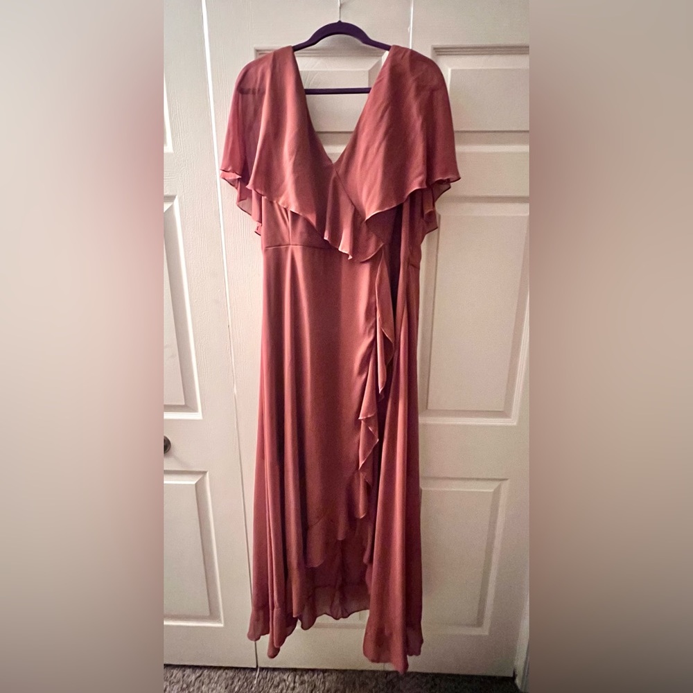 Wrap Ruffled Dress - Picture 3 of 3